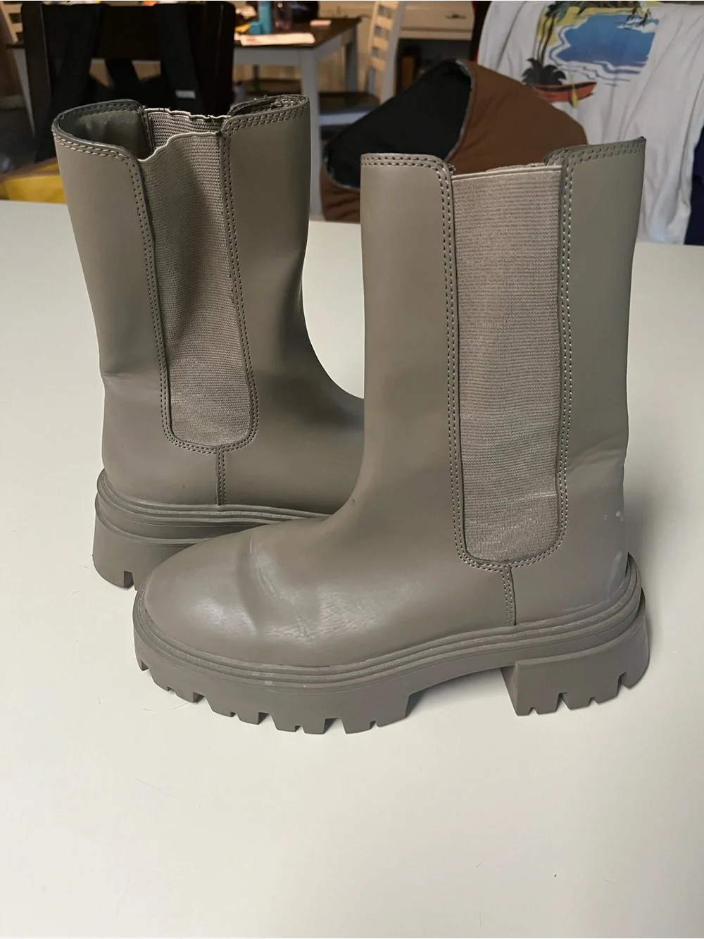 Forever 21 Olive Gray Chunky Chelsea Moto Boots - Picture 1 of 3